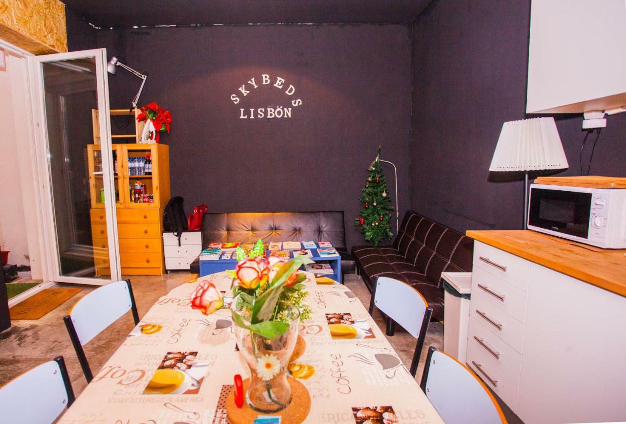 Sky Beds Lisbon Hostel Екстериор снимка